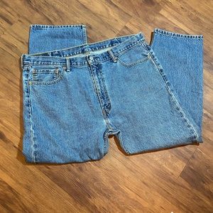 Levi’s 505 42 / 29 amazing condition.